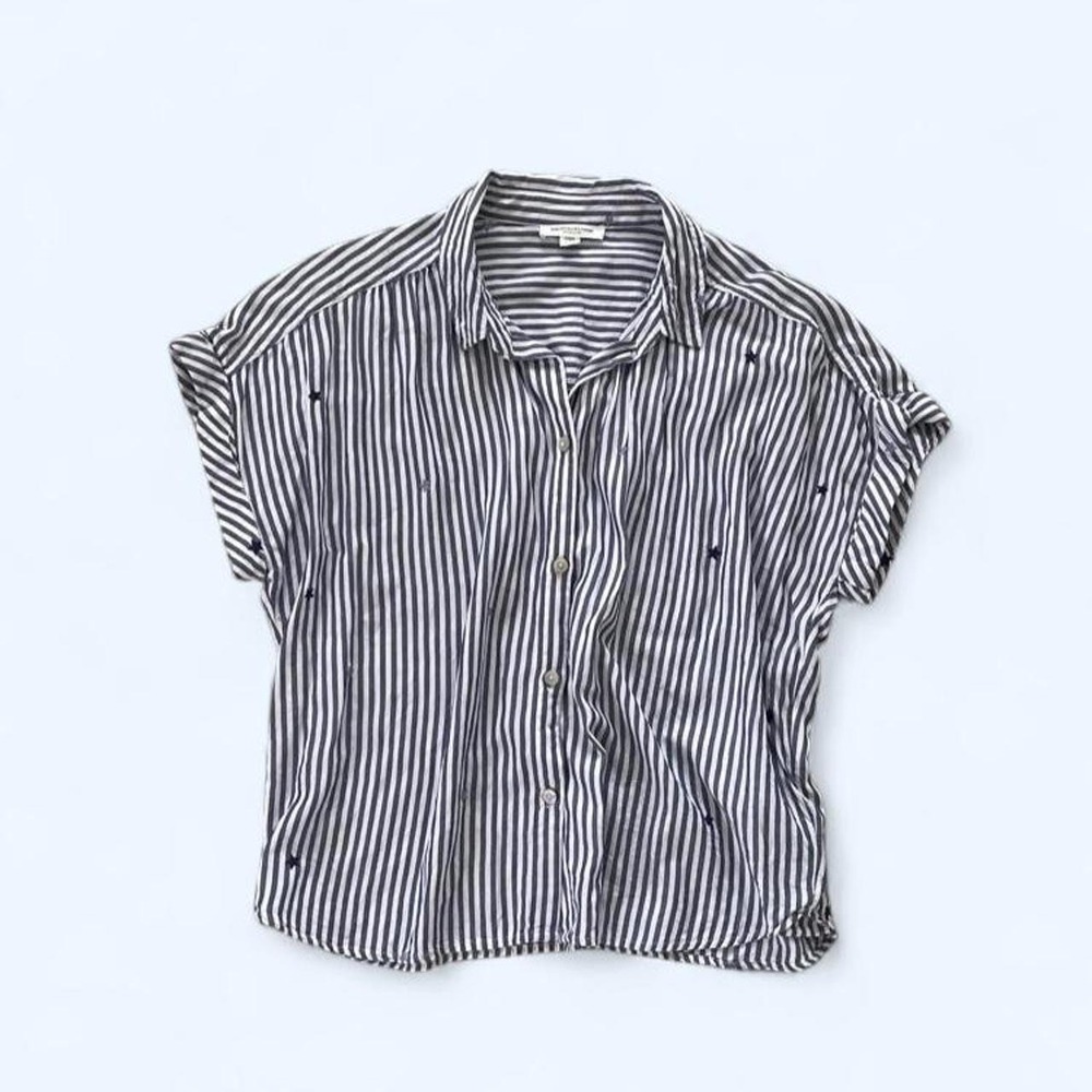 White striped star embroidered blouse size L by Beach Lunch Lounge